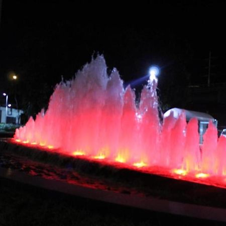 Azure Urban Resort A4 Near Airport Mall With Wavepool Paranaque City Exterior photo